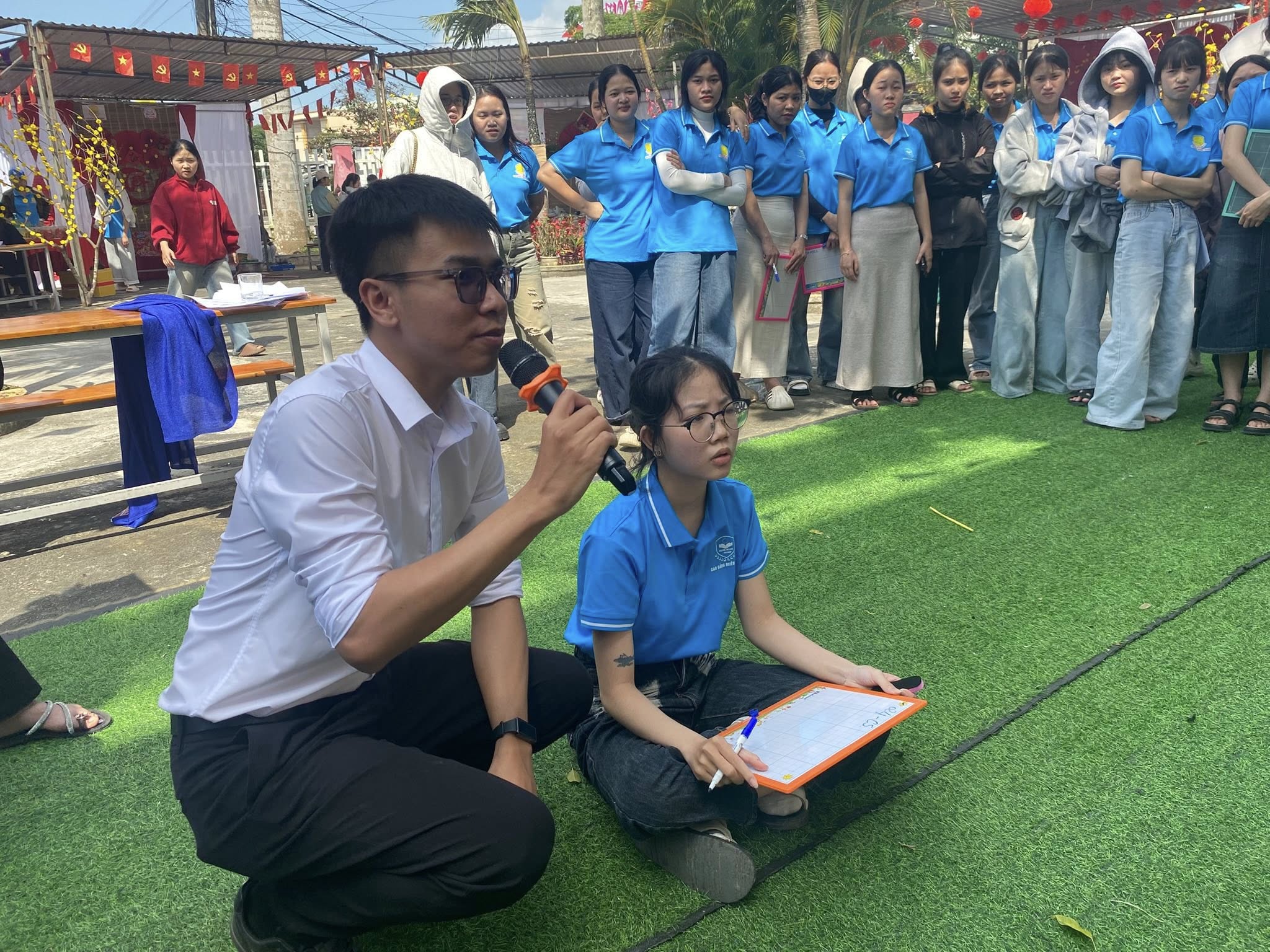 KHAI XUÂN HỘI XUÂN BÍNH NGỌ 2026 – PHẦN THI “DANH KHOA BẢNG NHÃN” TẠI TRƯỜNG CAO ĐẲNG MIỀN TRUNG